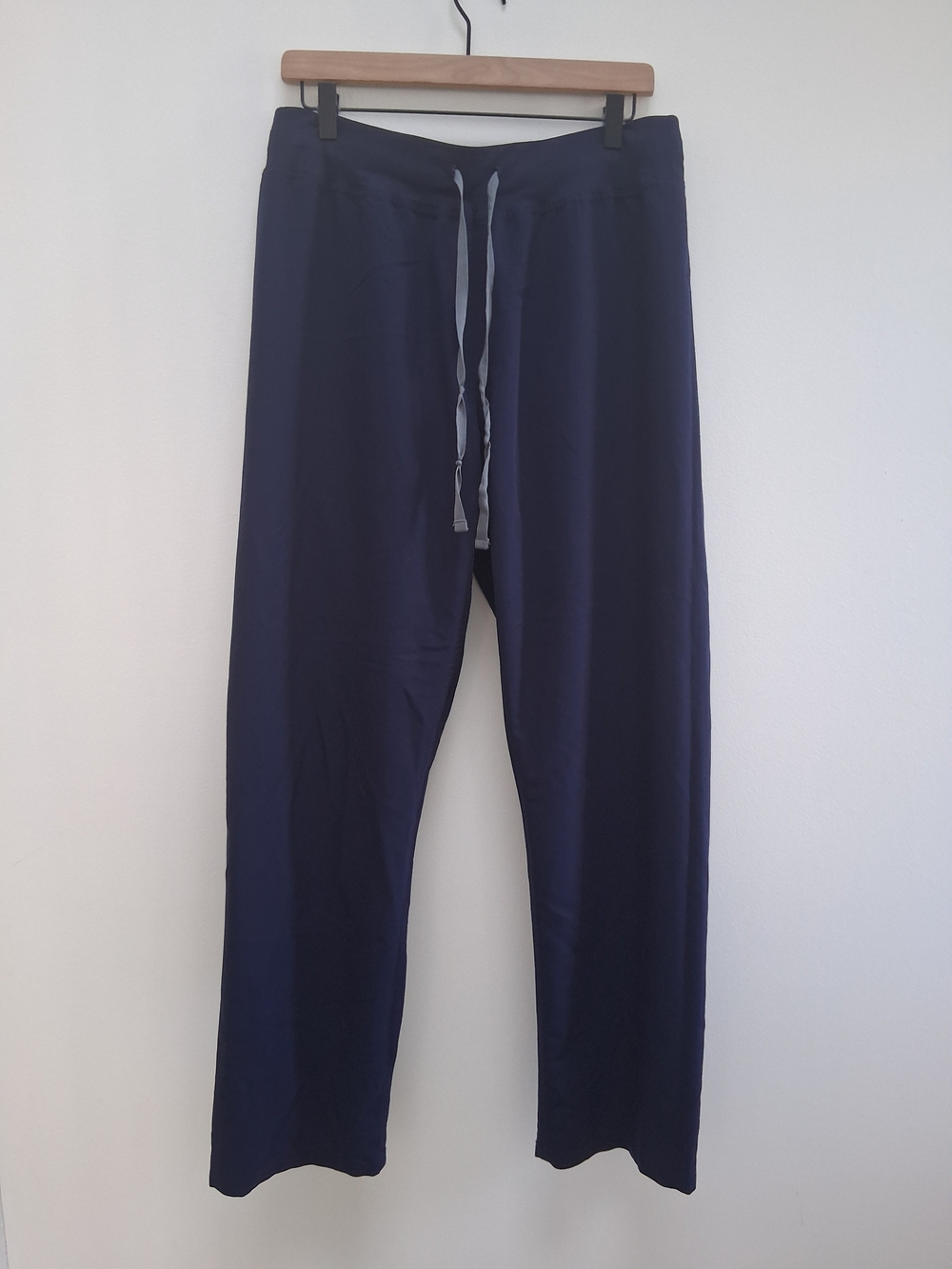 Figs Technical Collection Women's Livingston Straight Leg Scrub Pants Navy L